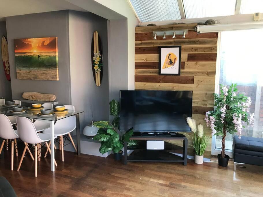 The Beach House South - Blackpool - Entire Holiday Home ภายนอก รูปภาพ